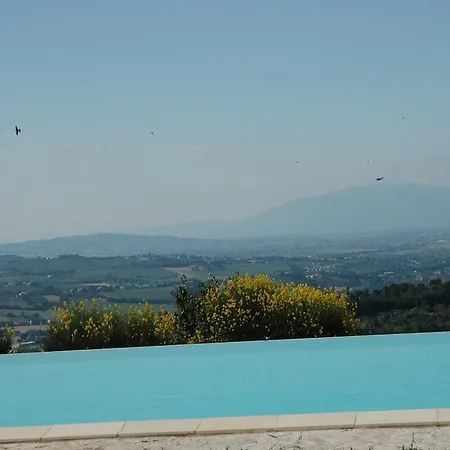 Agriturismo La Paladina Фермерский дом